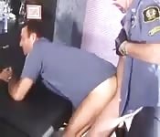 POLICIAS VIDEOS PORNO GAY - PICHALOCA.COM